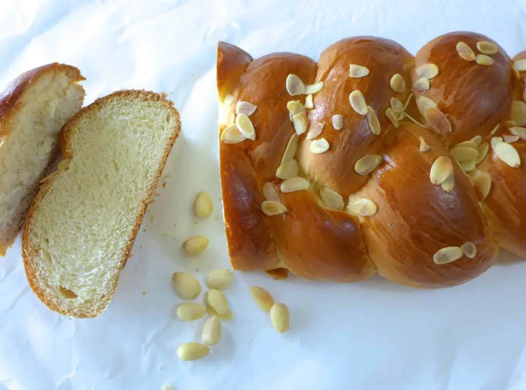 Greek Easter Bread Recipe